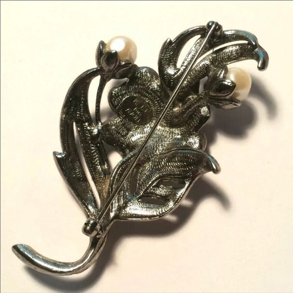 KENNETH J LANE VINTAGE MARCASITE PEARL BROOCH - Picture 8 of 10